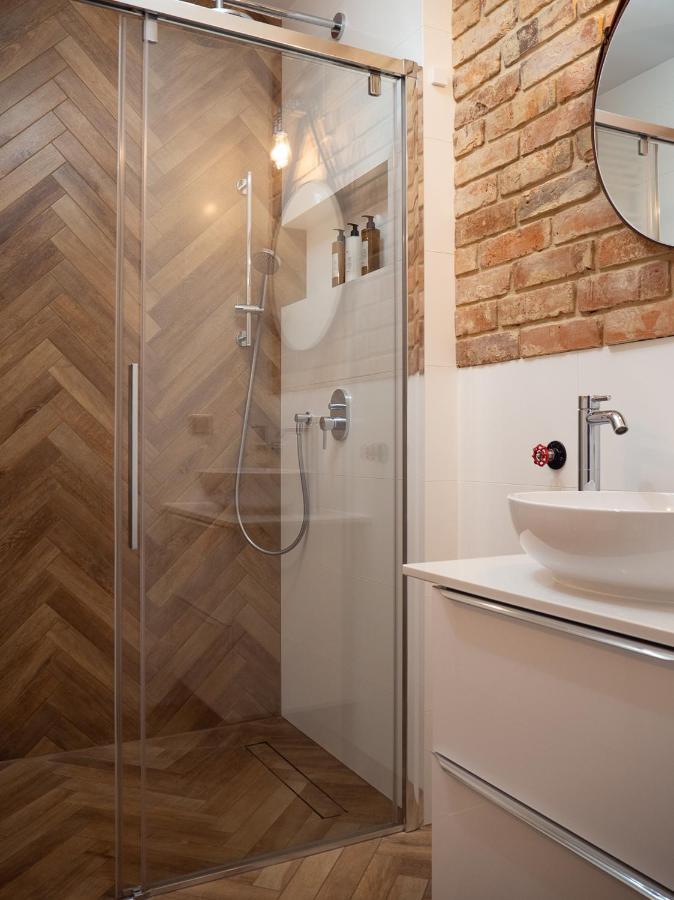 Brick House - Apartament Zoska Wroclaw Bagian luar foto