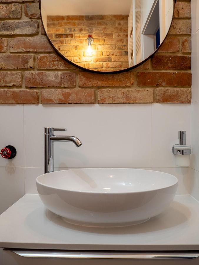 Brick House - Apartament Zoska Wroclaw Bagian luar foto