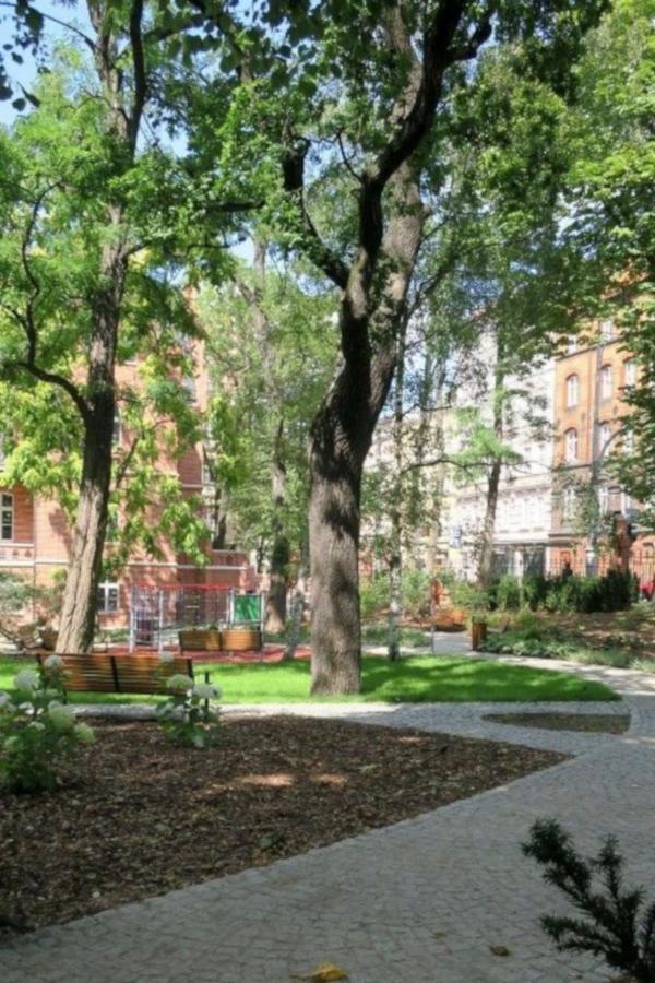 Brick House - Apartament Zoska Wroclaw Bagian luar foto